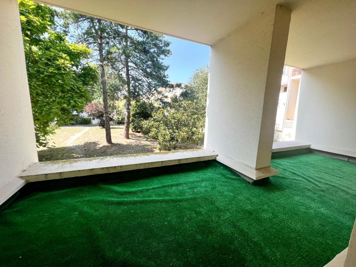 Superbe Appartement Avec Parking La Rochelle  Zewnętrze zdjęcie